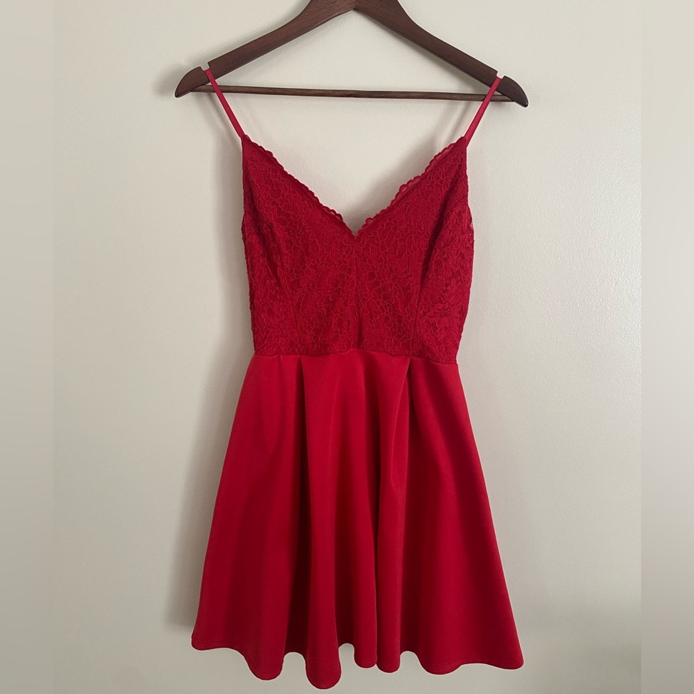 Red Lace Flounce Pleated Party Dress